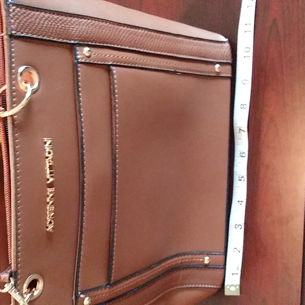 Ladies Handbag - Picture 10 of 10